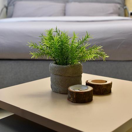 Eden Guest House Somma Lombardo Esterno foto
