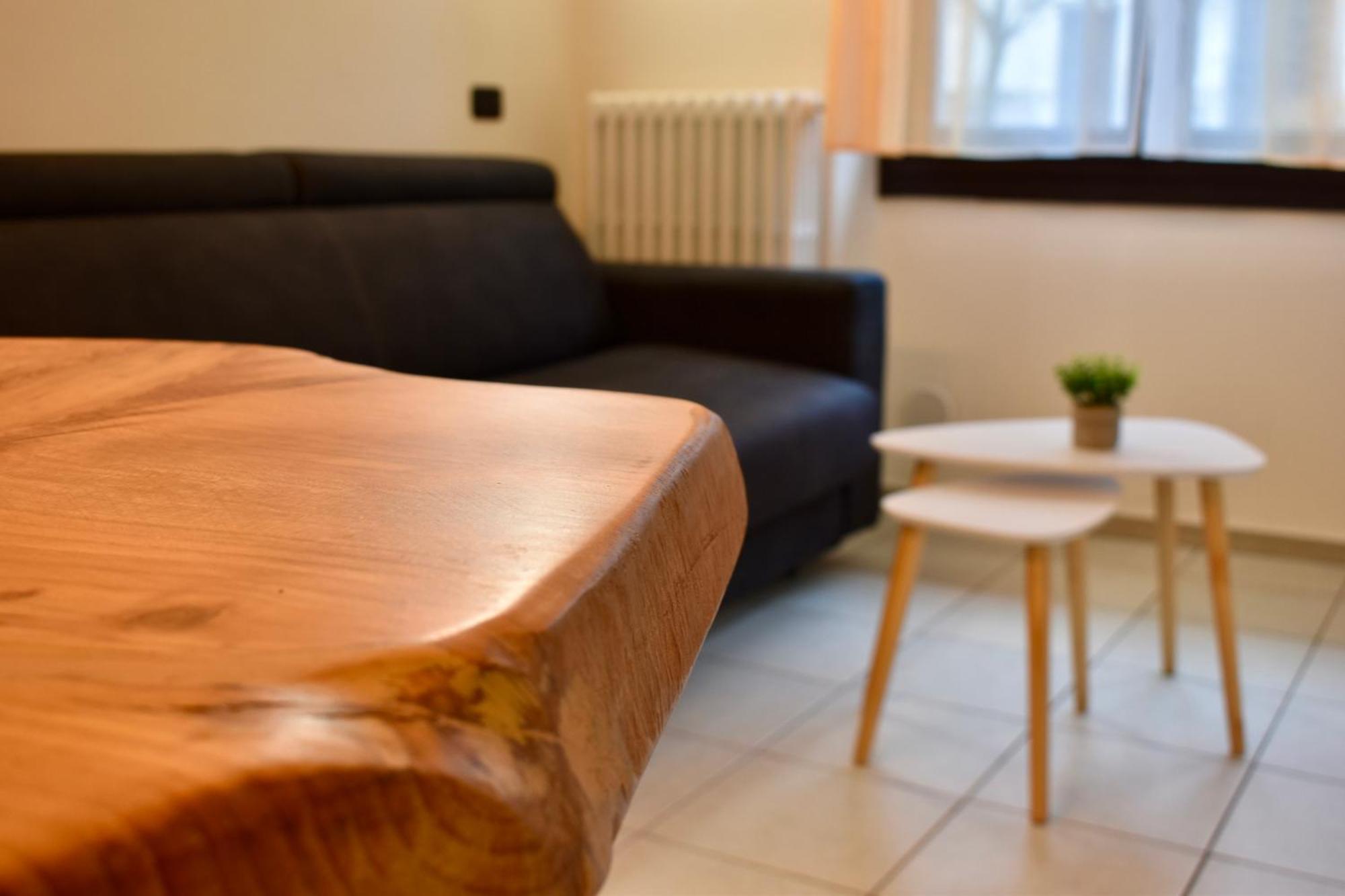 Eden Guest House Somma Lombardo Esterno foto